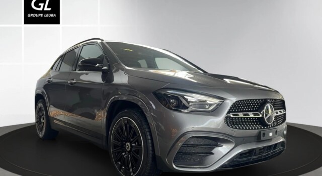 MERCEDES-BENZ GLA 220 4Matic 8G-DCT