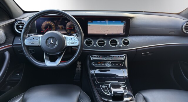 MERCEDES-BENZ E 220 d Swiss Star AMG 4M