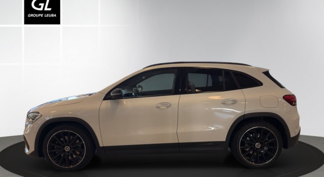 MERCEDES-BENZ GLA 250 AMG Line 4Matic