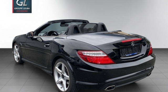 MERCEDES-BENZ SLK 200