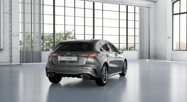 MERCEDES-BENZ A 180 Night Star 7G-DCT