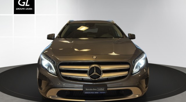 MERCEDES-BENZ GLA 180 Urban