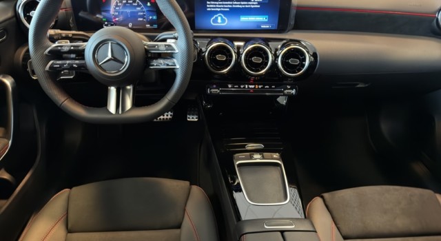 MERCEDES-BENZ A 250 4Matic 8G-DCT