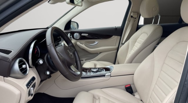 MERCEDES-BENZ GLC 300 4Matic Exclusive 9G-Tronic