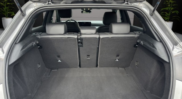 MERCEDES-BENZ A 220 Progressive 7G-DCT 4Matic
