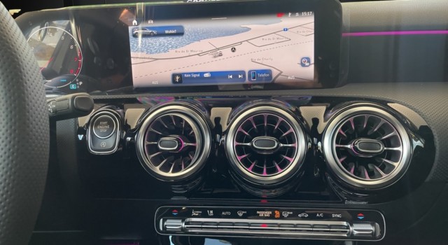 MERCEDES-BENZ A 220 4Matic 8G-DCT