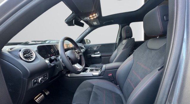 MERCEDES-BENZ GLB 220 d 4Matic 8G-Tronic