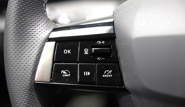 OPEL ASTRA 54kWh Swiss +