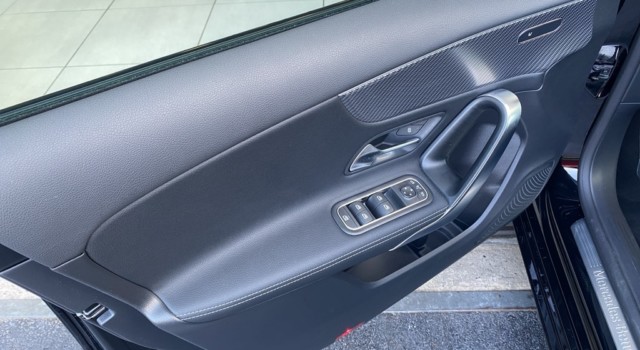 MERCEDES-BENZ A 200 Night Star 7G-DCT