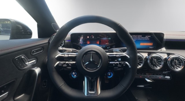 MERCEDES-BENZ CLA 35 AMG 4Matic 8G-DCT
