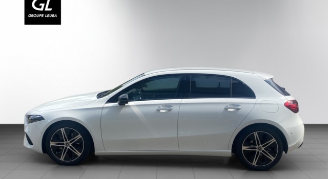 MERCEDES-BENZ A 200 Night Star 7G-DCT