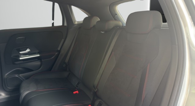 MERCEDES-BENZ GLA 250 e EQ Star 8G-DCT