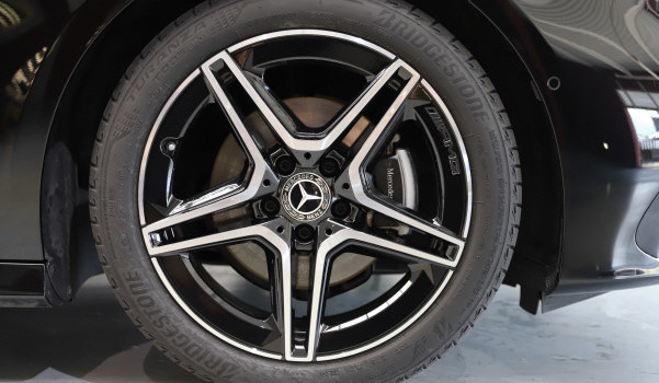 MERCEDES-BENZ A 200 7G-DCT