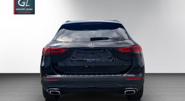 MERCEDES-BENZ GLA 180 d Progressive 8G-D