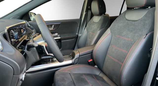 MERCEDES-BENZ GLA 250 4Matic 8G-DCT Swiss Star