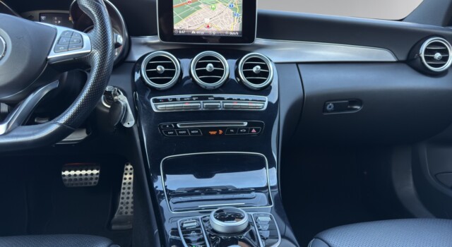 MERCEDES-BENZ C 200 AMG Line 4Matic