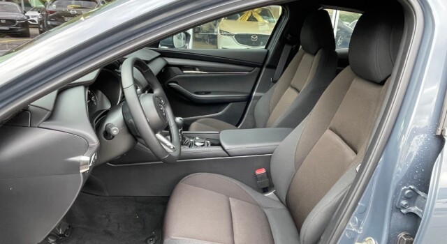 MAZDA 3 Hatchback SKYACTIV-G M Hybrid 140 Centre Line Automat