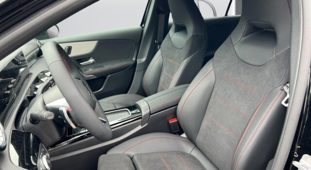 MERCEDES-BENZ A 220 4Matic 8G-DCT