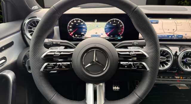 MERCEDES-BENZ A 220 4Matic 8G-DCT