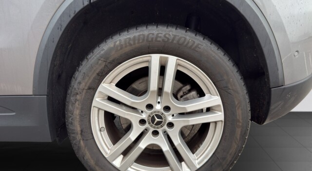 MERCEDES-BENZ GLA 250 AMG Line 4Matic