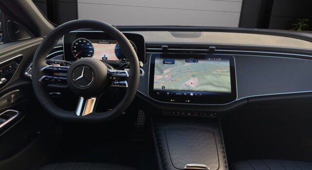 MERCEDES-BENZ E 300 de T 4Matic 9G-Tronic