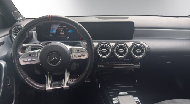MERCEDES-BENZ A 35 AMG 4Matic