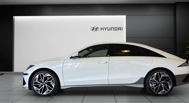 HYUNDAI IONIQ 6 77kWh Launch Edition 4WD