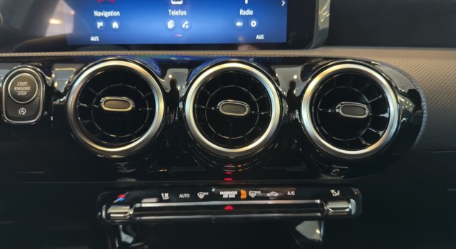 MERCEDES-BENZ A 250 4Matic 8G-DCT