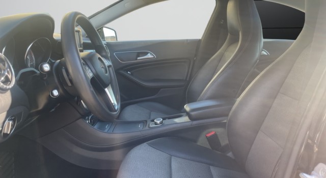 MERCEDES-BENZ CLA 250 7G-DCT 4Matic
