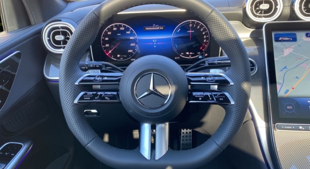 MERCEDES-BENZ GLC 300 e 4Matic EQ Star 9G-Tronic