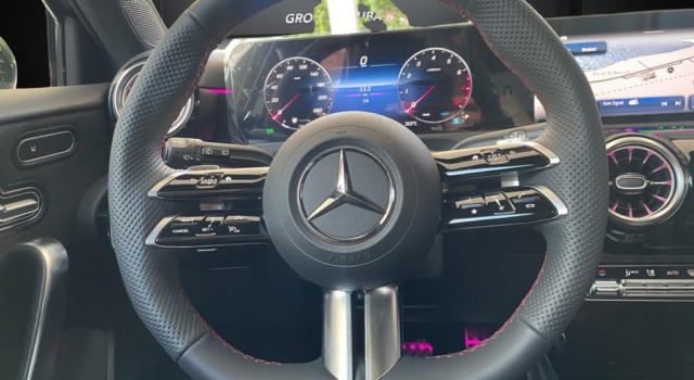 MERCEDES-BENZ A 220 4Matic 8G-DCT