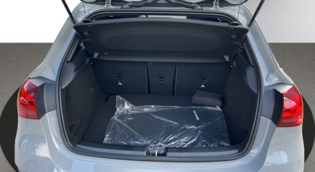 MERCEDES-BENZ A 180 Night Star 7G-DCT