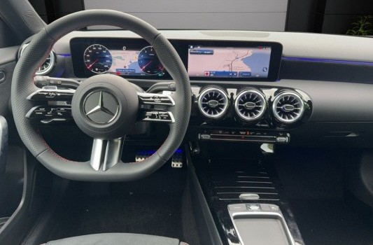 MERCEDES-BENZ A 220 4Matic 8G-DCT