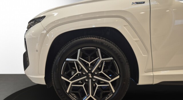 HYUNDAI TUCSON 1.6HEV NLi LUX 4WD