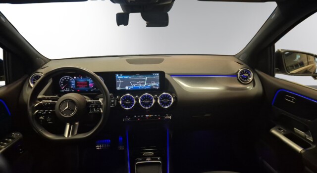 MERCEDES-BENZ B 200 AMG Line 7G-DCT