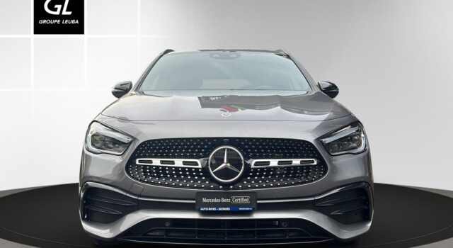 MERCEDES-BENZ GLA 200 7G-DCT