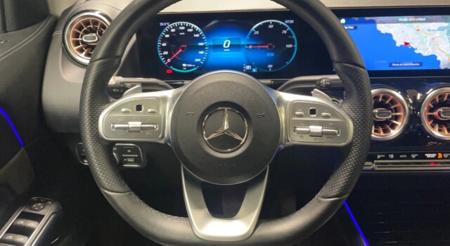 MERCEDES-BENZ EQA 250 AMG Line