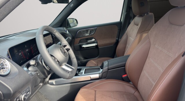 MERCEDES-BENZ GLB 250 4M