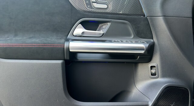 MERCEDES-BENZ GLA 250 4Matic 8G-DCT Swiss Star