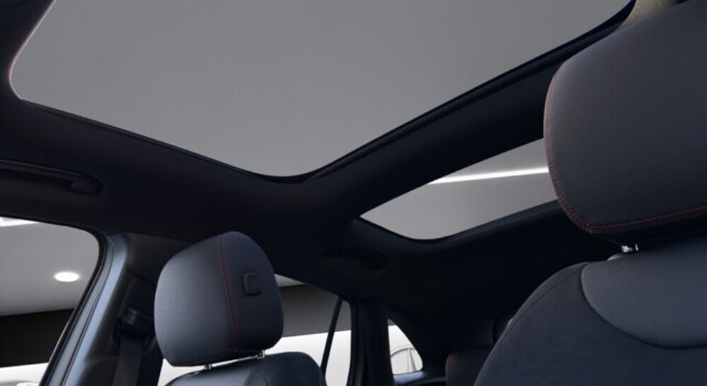 MERCEDES-BENZ GLA 220 4Matic 8G-DCT