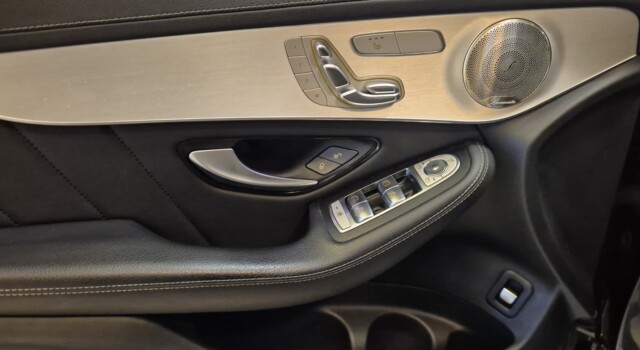 MERCEDES-BENZ GLC 220 d AMG Plus 4Matic