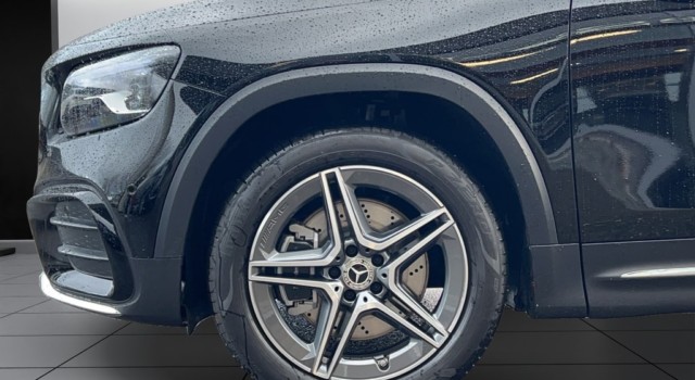 MERCEDES-BENZ GLB 220 d 4Matic 8G-Tronic