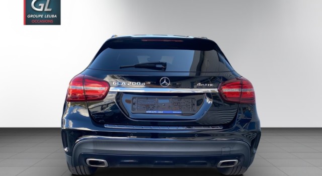 MERCEDES-BENZ GLA 200 d AMG Line 4Matic