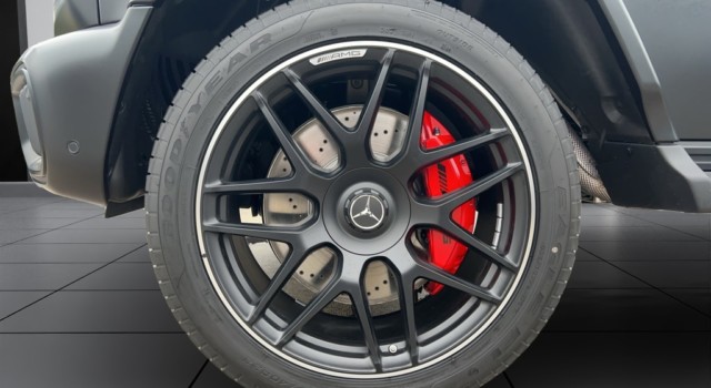 MERCEDES-BENZ G 63 AMG 9G-Tronic