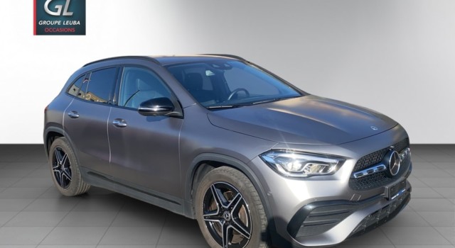 MERCEDES-BENZ GLA 220 d AMG Line 4Matic