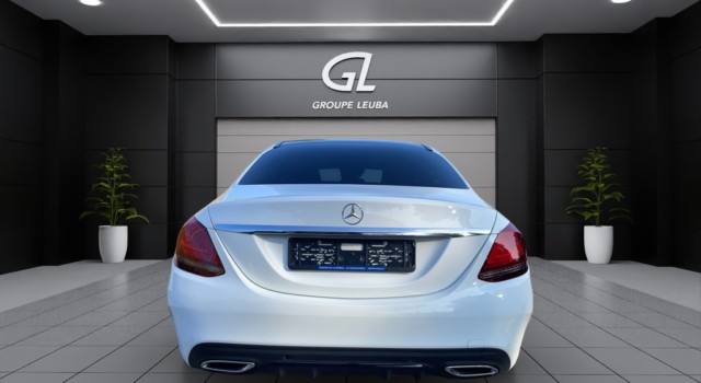MERCEDES-BENZ C 200 4Matic AMG Line 9G-Tronic