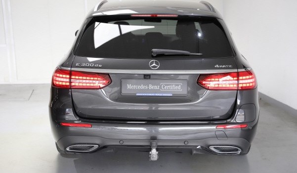 MERCEDES-BENZ E 300 de T 4M AMG Line