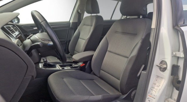 VW GOLF e-