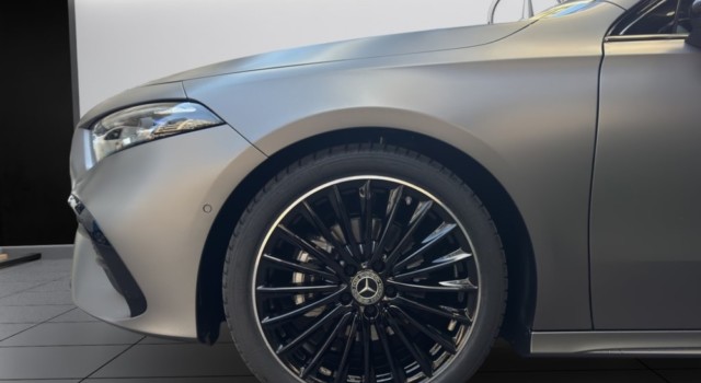 MERCEDES-BENZ A 200 Night Star 7G-DCT