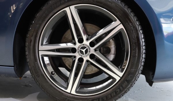 MERCEDES-BENZ A 180 Night Star